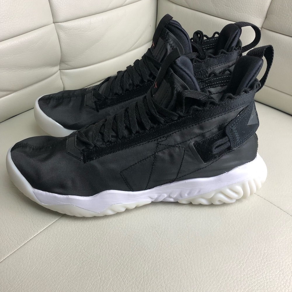 Black Jordan Proto- React ( sizes 10.5, 11)